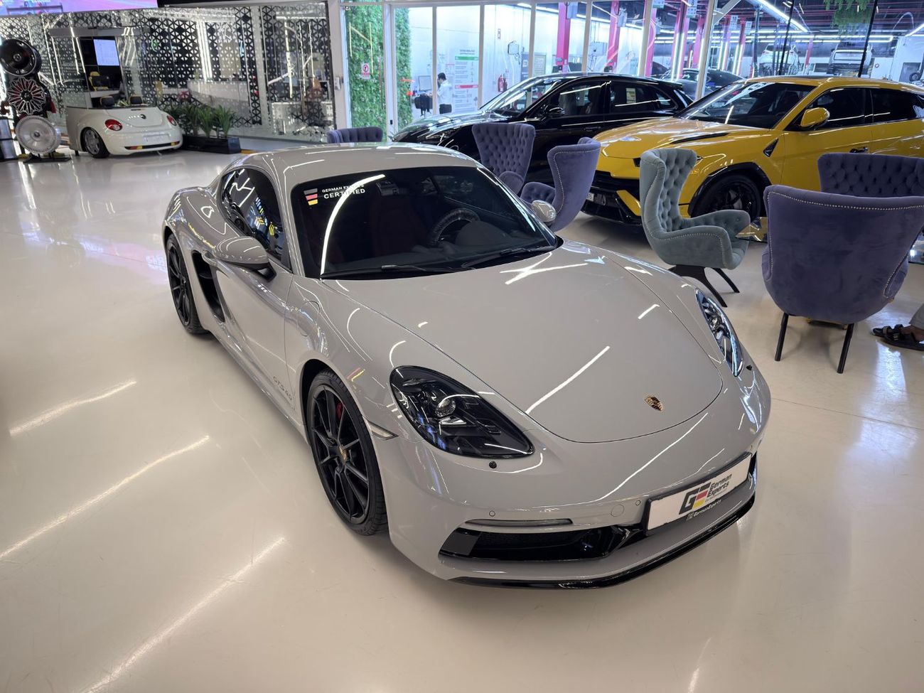 بورش كايمان 718 GTS 4.0L A/T