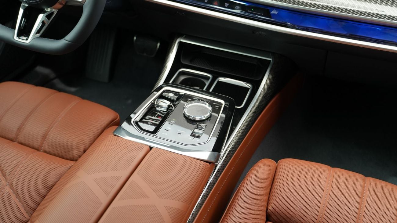 BMW 760i 760i xDrive V8 Black 2026MY Export Only