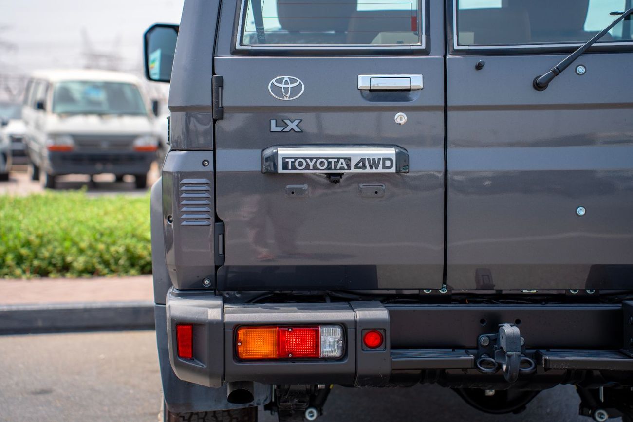 تويوتا لاند كروزر 70 LX 2.8L Diesel 3 Doors 2025
