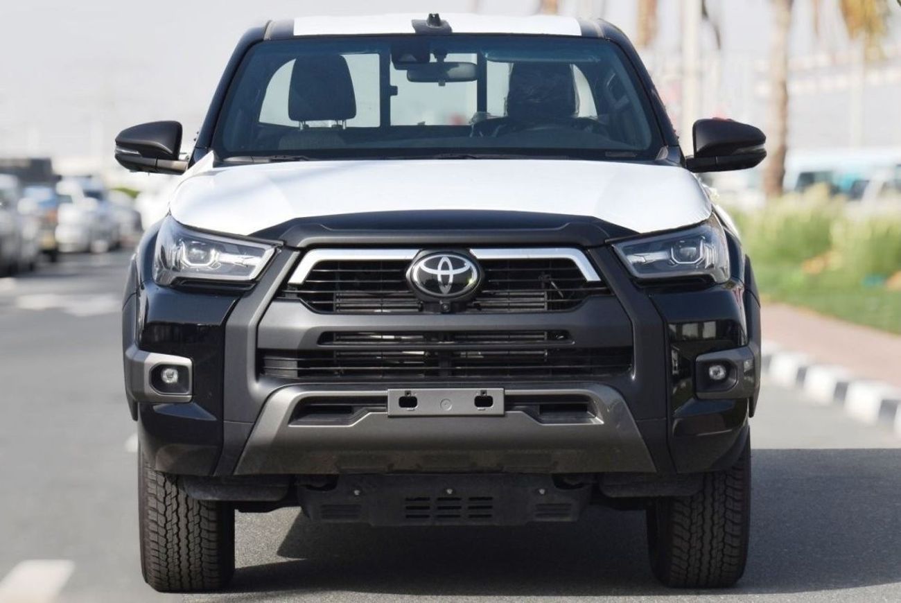 تويوتا هيلوكس Diesel Black 2025