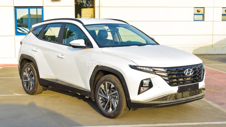 Hyundai Tucson for sale. White, 2022