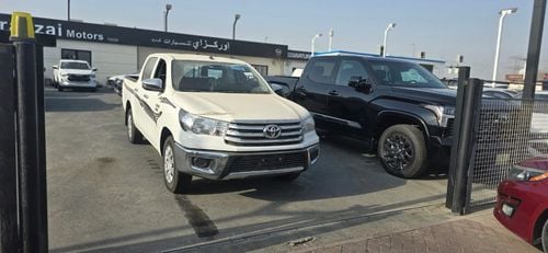 Toyota Hilux toyota hilux double cabin 4*2 Disesel 2.4 manual transmation