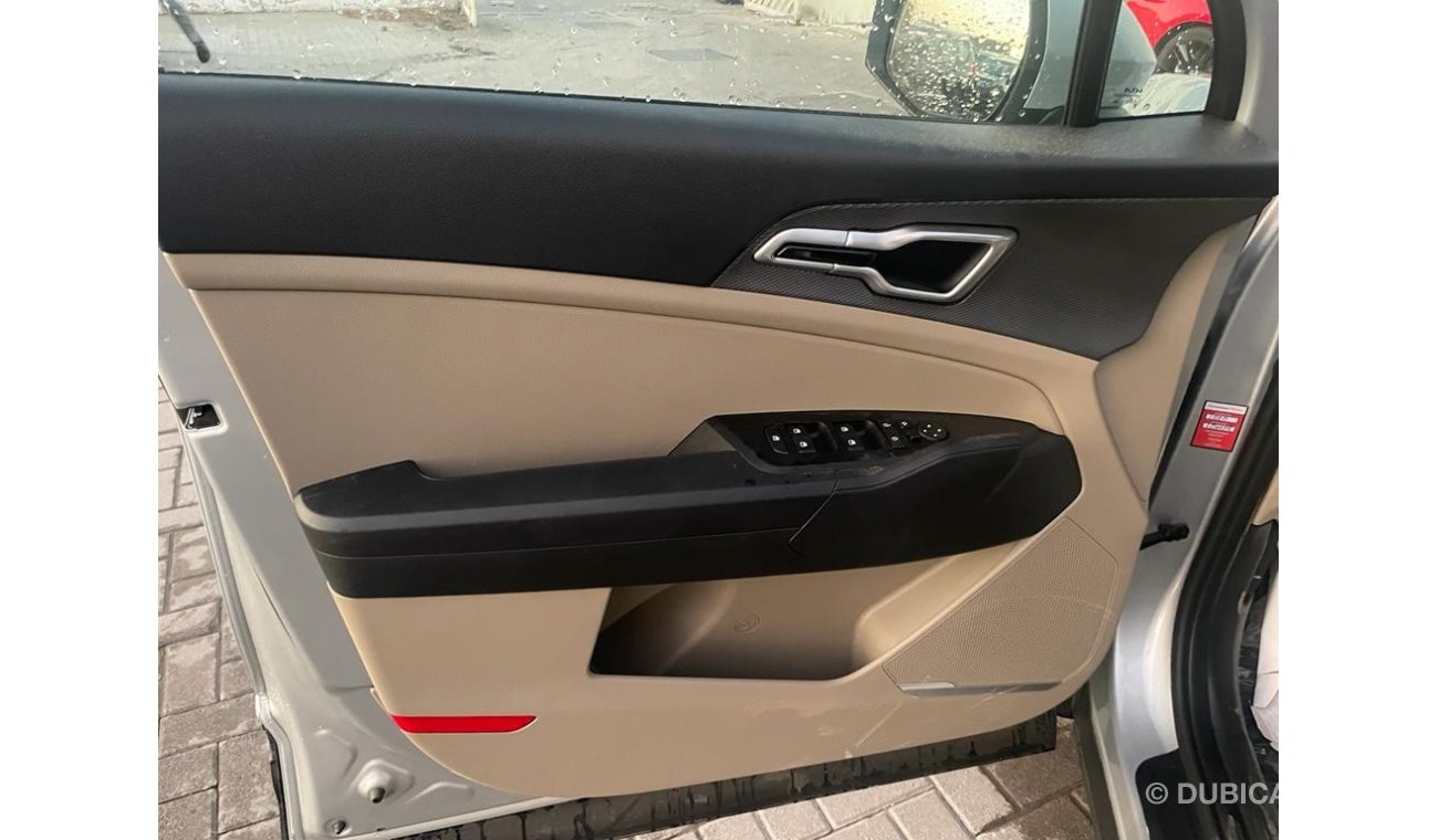 كيا سبورتيج KIA SPORTAGE 2.0L LIMITD