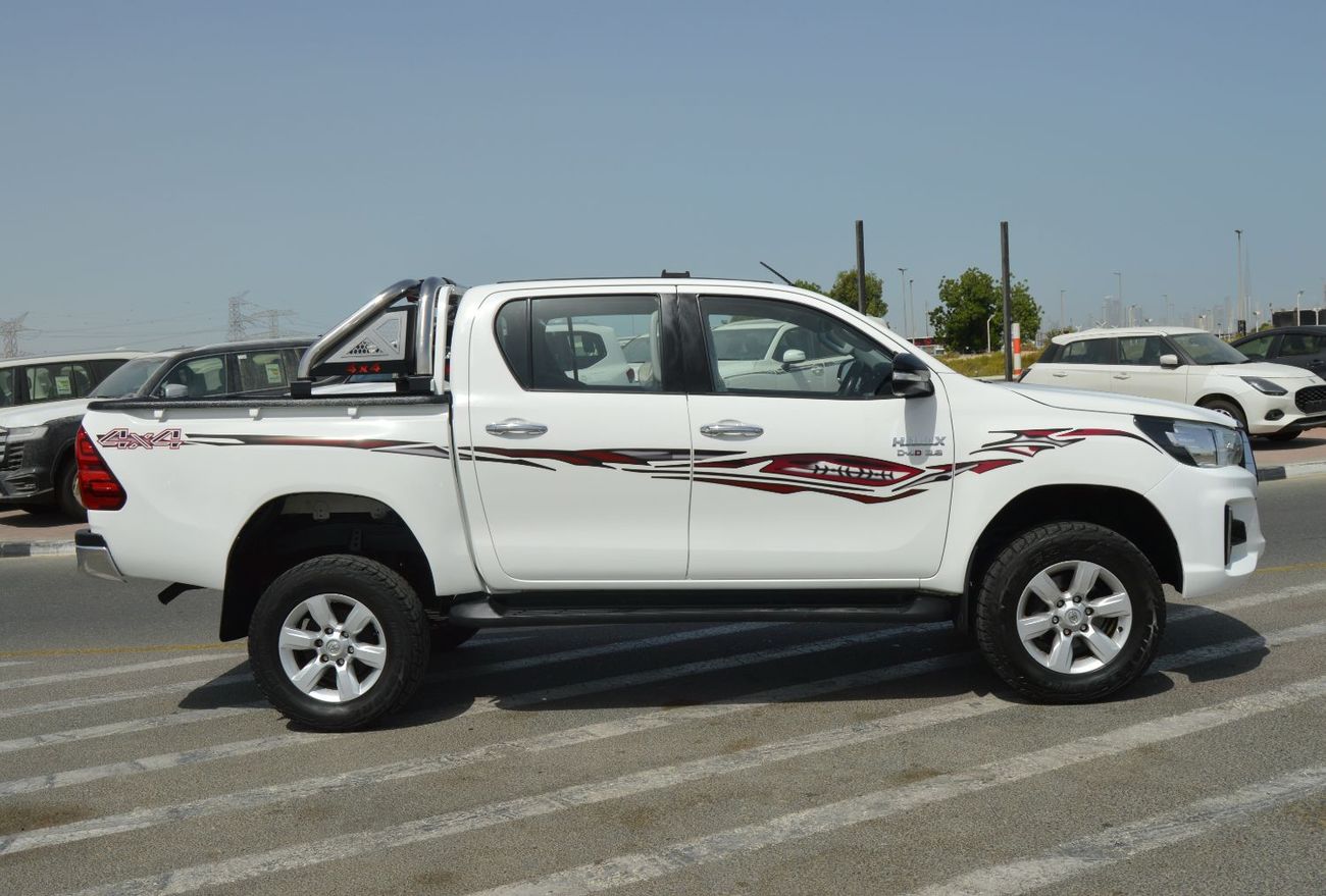 Toyota Hilux Double cabin 2.8L, perfect inside and outside