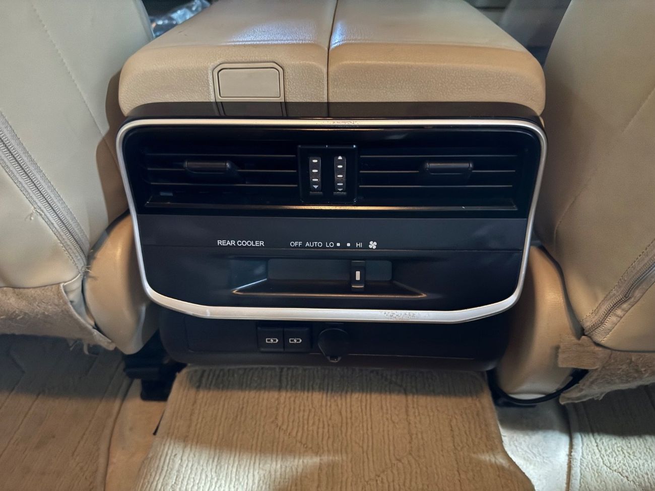 Toyota Land Cruiser GXR