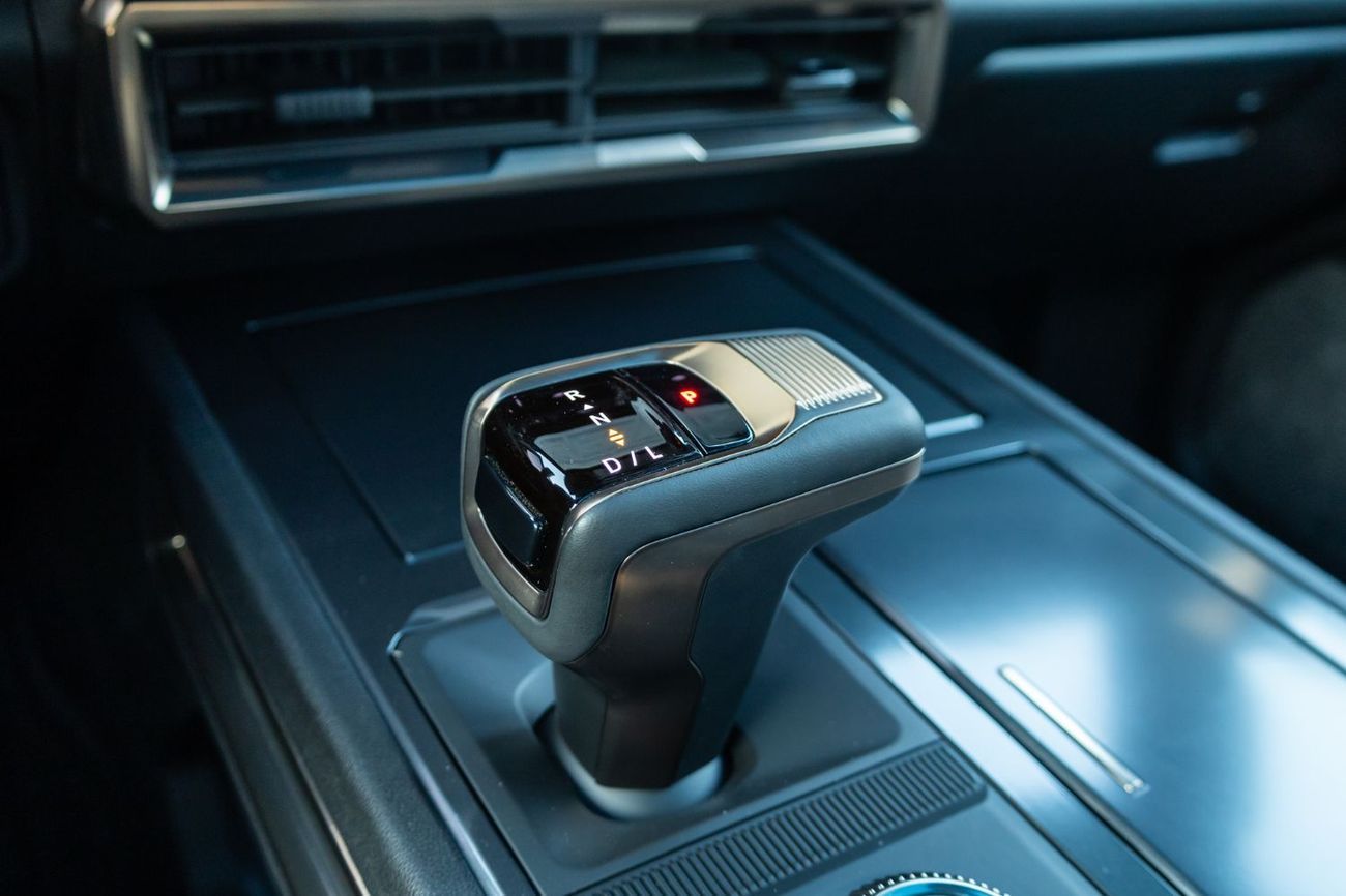 جي أم سي همر EV GMC Hummer 3500 EV First Edition Crew Cab 2022 American Specs with Flexible Down-Payment.