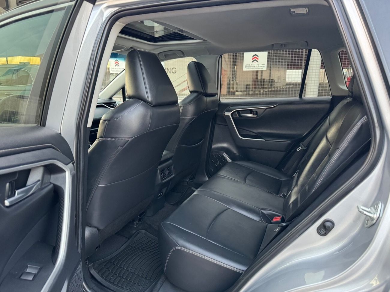 Toyota RAV4 2019 LIMITED PREMIUM AWD 2 KEYS USA IMPORTED