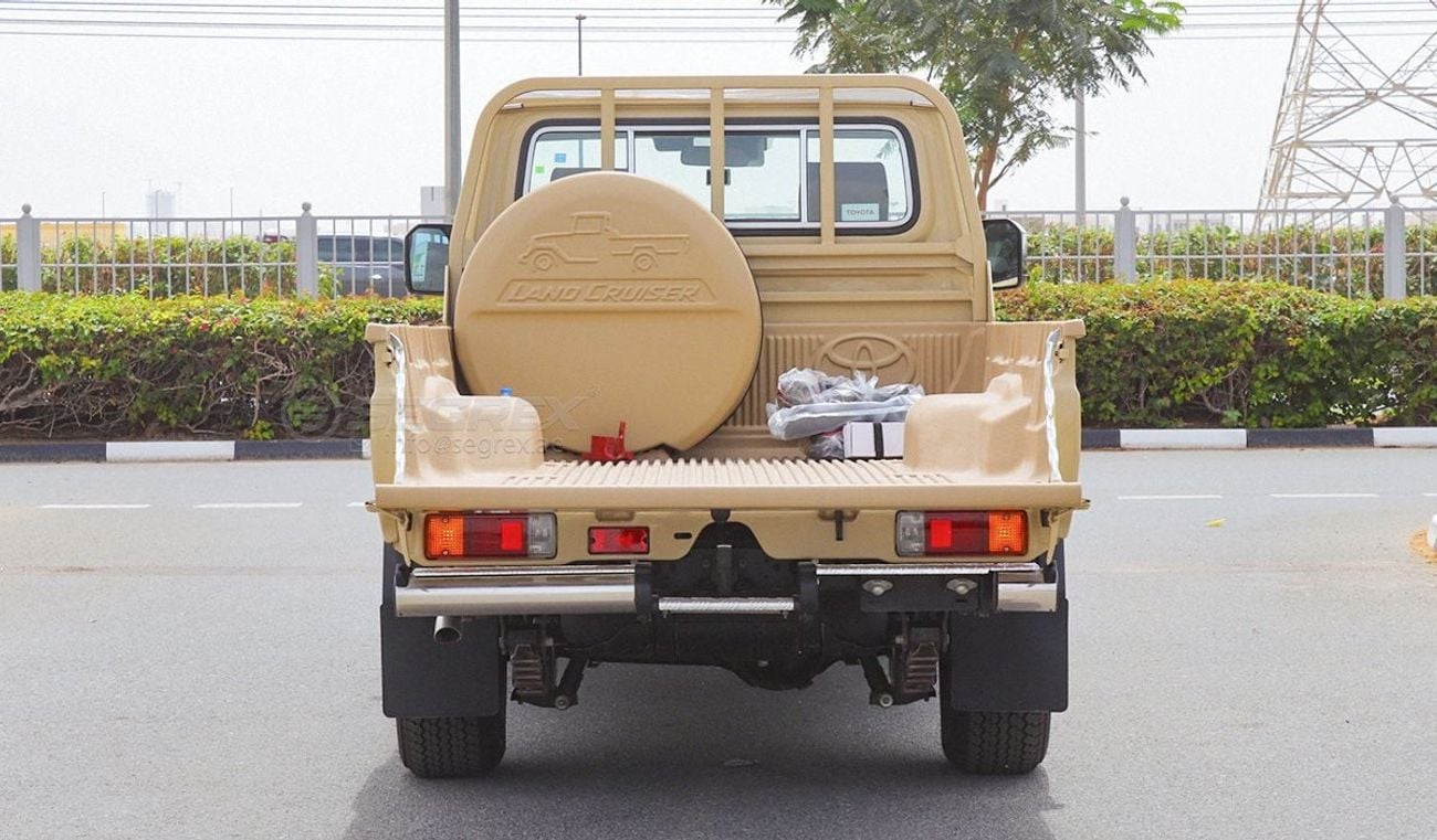 تويوتا لاند كروزر بيك آب LC79, Single Cabin, 4.0L Petrol 4WD 6-Speed Automatic | 2025 Model | Ready for Export