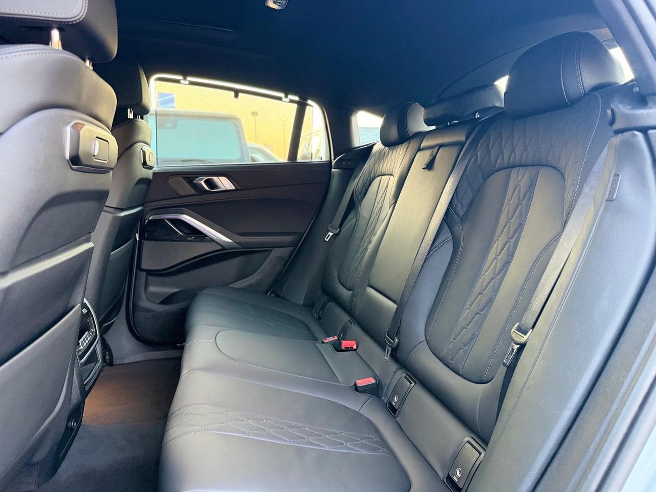 BMW X6 xDrive40i Luxury M Sport Package 3.0L