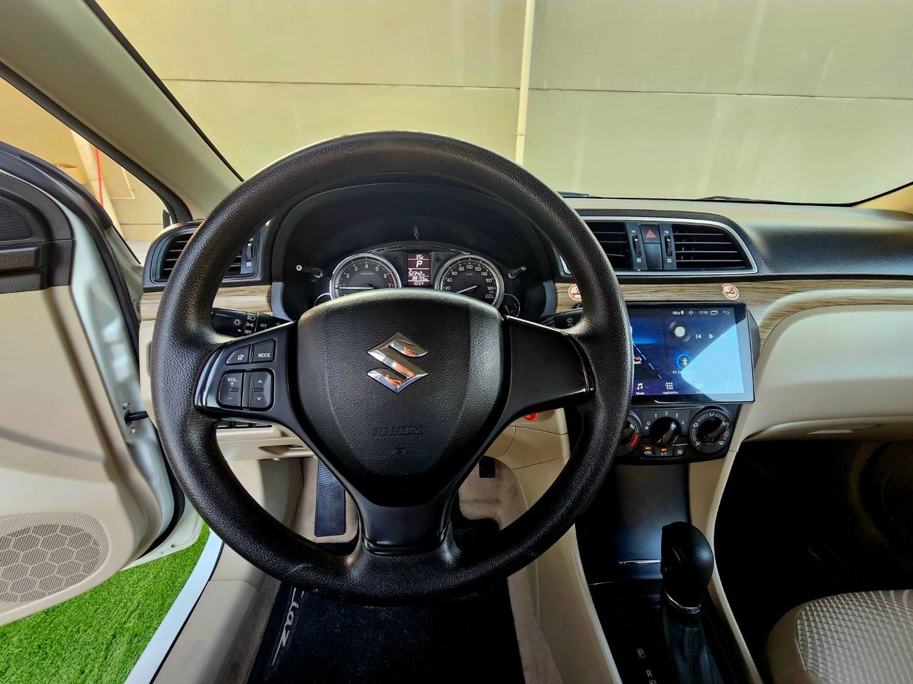 سوزوكي سياز CIAZ GL/ 1.5L GCC/ LOW MILEAGE/ IMMACULATE CONDIITON