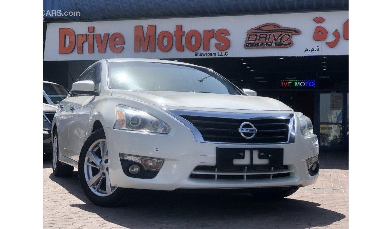 Nissan Altima ONLY 532X60 MONTHLY NISSAN ALTIMA 2015 SV 2.5LTR EXCELLENT CONDITION UNLIMITED KM WARRANTY