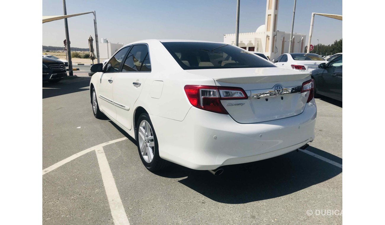 Toyota Camry سياره نظيفه جدا بحاله ممتاذه ضمان شاسيه جير ماكينه