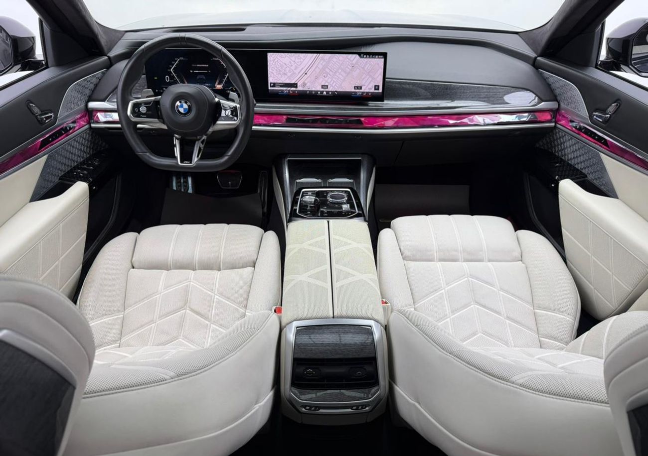 BMW 760Li 2023 BMW 760Li xDrive, Jan/2028 BMW Warranty, BMW Full Service History, Excellent Condition, GCC