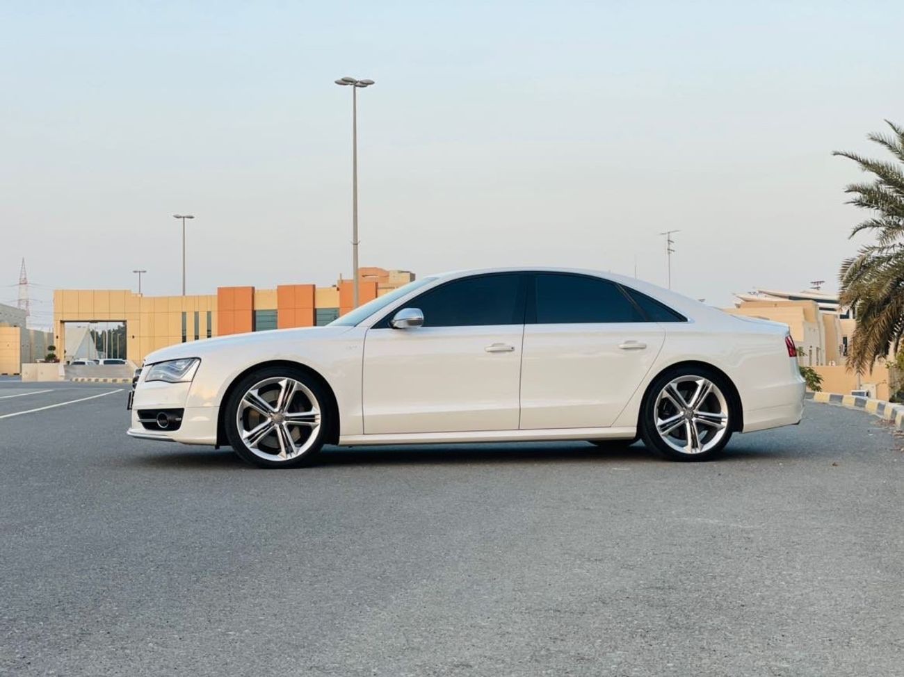 Audi S8 TFSI quattro Top AUDI S8 MODEL 2014 GCC SPACE FULL OPTION FULL SERVER HISTORY IN COMPANY