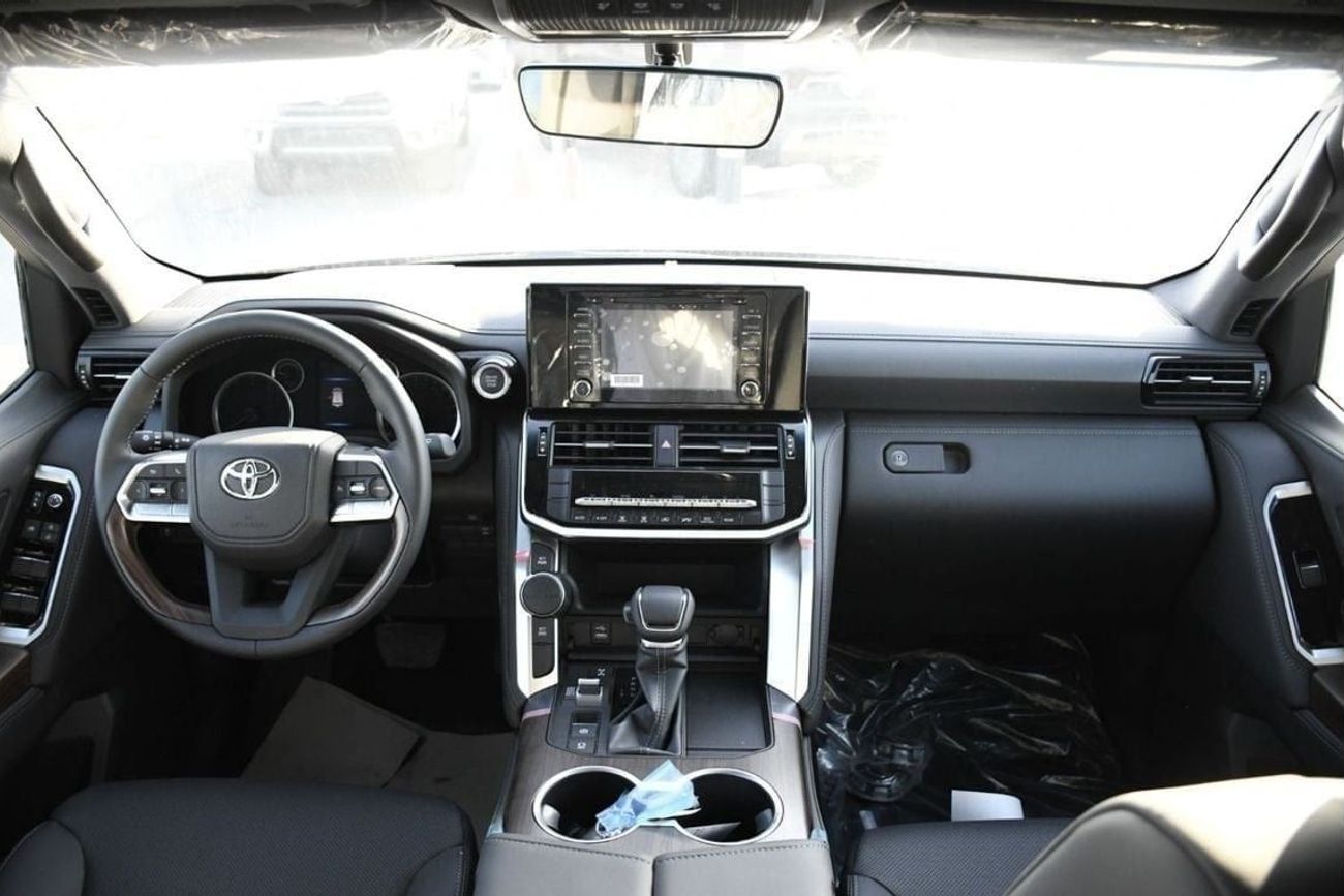 تويوتا لاند كروزر LC300 4.0 GXR WITH LEATHER AND POWER SEATS