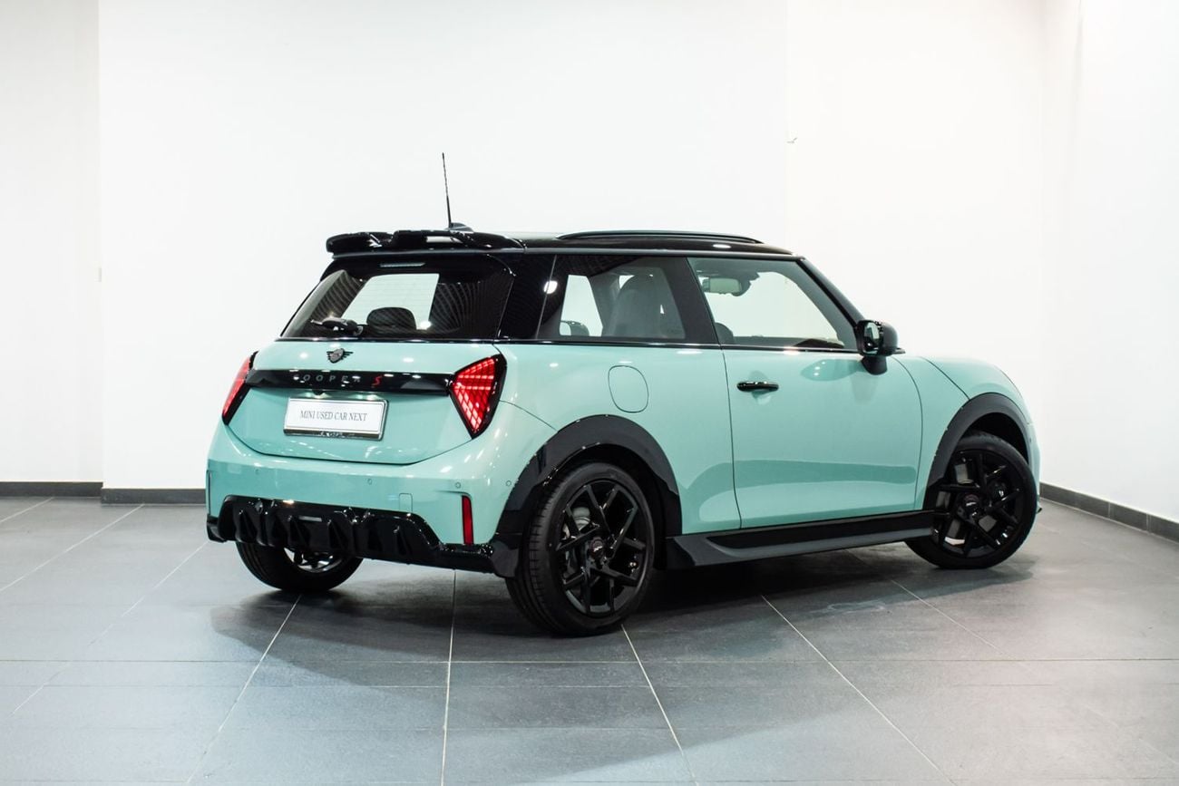 Mini Cooper S Mini Cooper S 3 Door Luxury  Jcw Kit