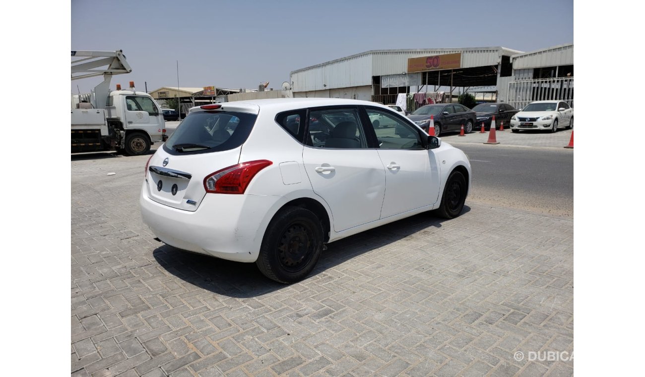 نيسان تيدا 1.6L, 15" Tyre, Xenon Headlights, Front A/C, Fabric Seats, Automatic Gear Box (LOT # 6531)