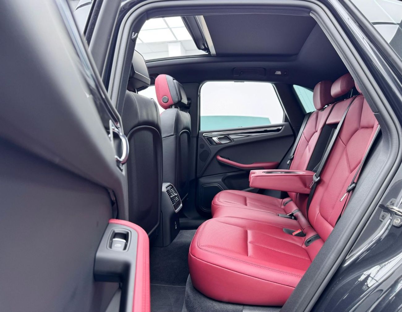 Porsche Macan S 2025 Porsche Macan S, 2026 Porsche Warranty, Sport Chrono Package, GCC