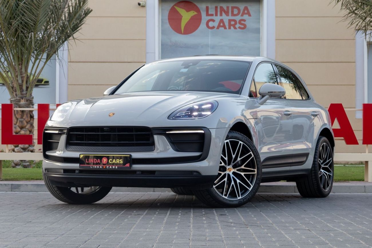 Porsche Macan Std 2.0L (252 HP) Porsche Macan 2024 GCC under Agency Warranty with Flexible Down-Payment.