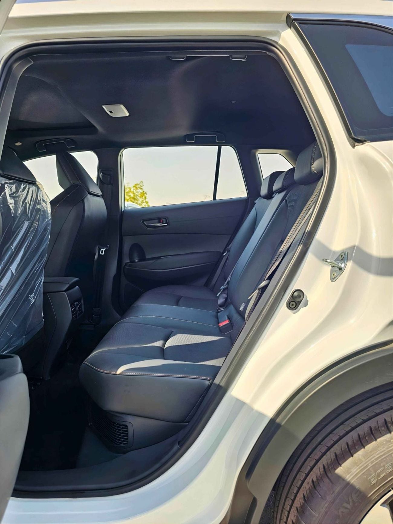 تويوتا فرونتلاندر HYBRID LUXURY WITH ELECTRIC BACK DOOR / 2.0L PETROL V4/RADAR/SUNROOF/DRIVER POWER SEATS (CODE#FLPA)