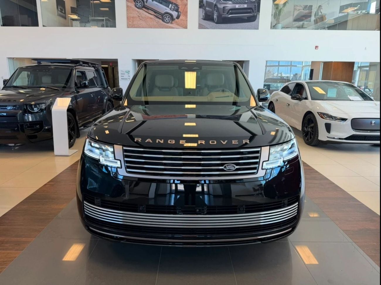 لاند روفر رينج روفر P615 SV Autobiography LWB * Export Offer *