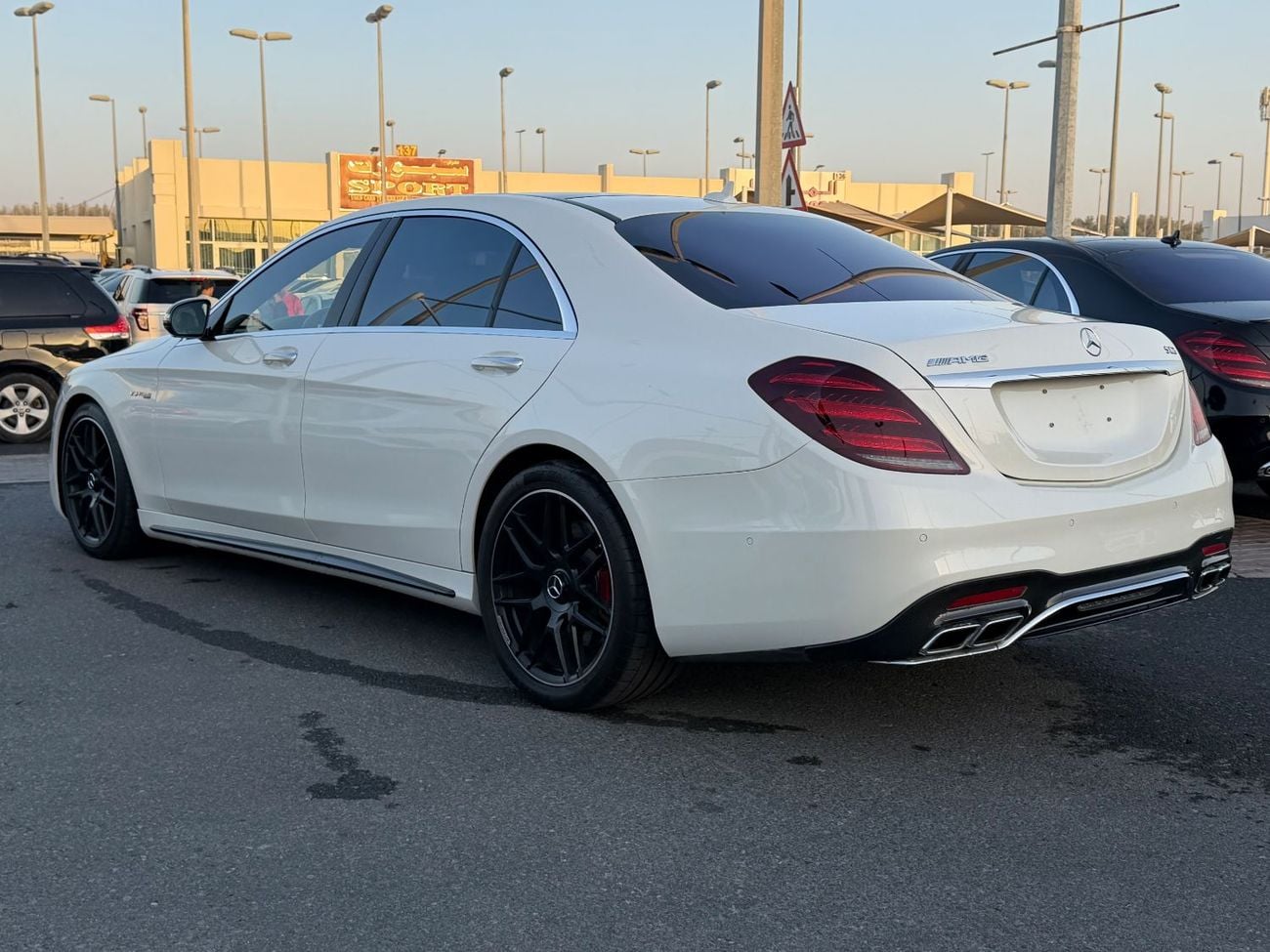مرسيدس بنز S 63 AMG STD