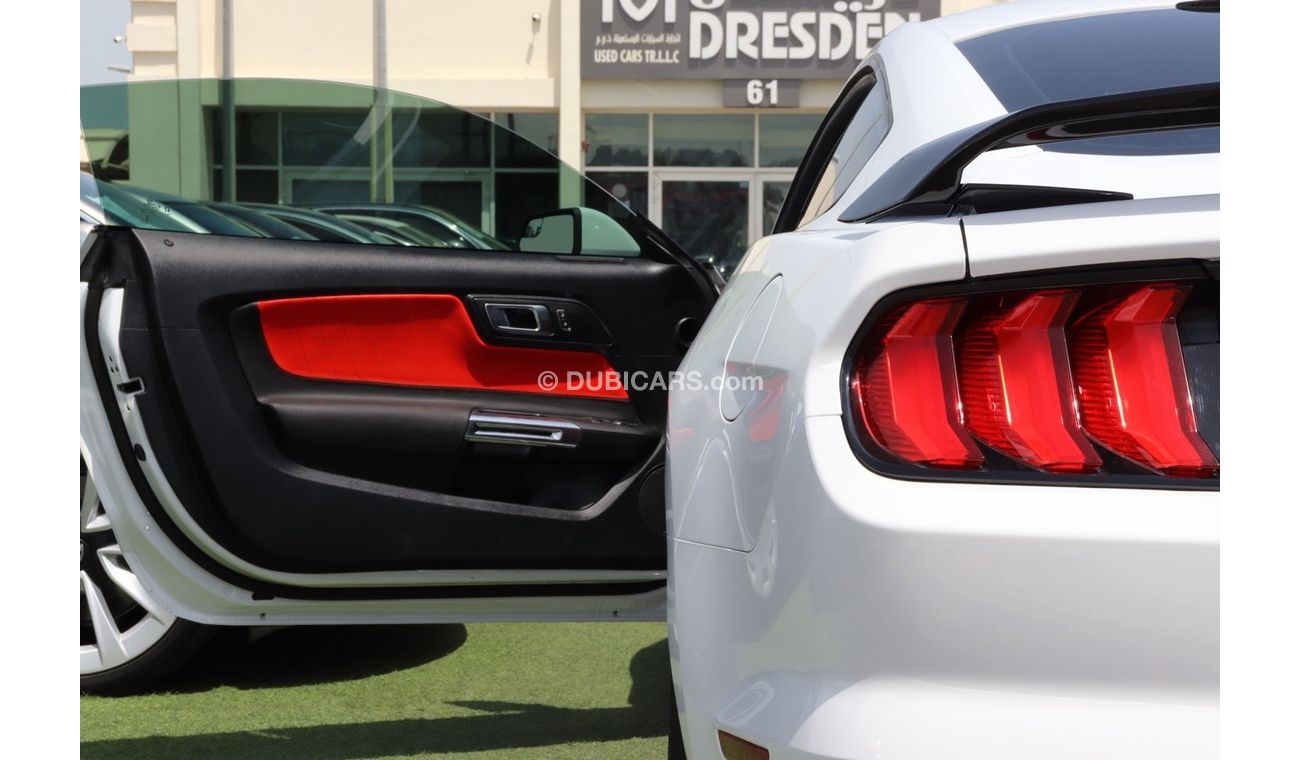 Ford Mustang Ford Mustang EcoBoost / 2020 / USA