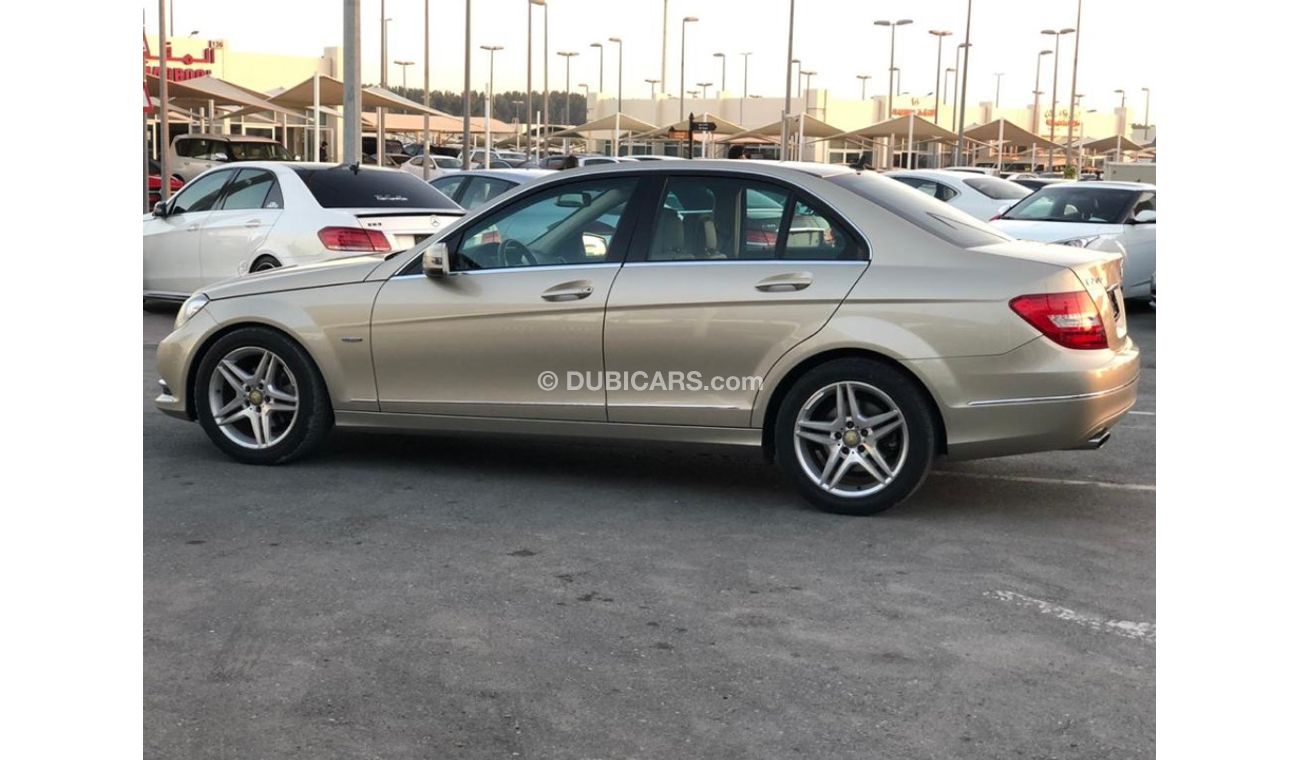 Mercedes-Benz C 200 Mercedes Benz C200 model 2012  GCC car prefect condition full option low mileage sun roof leather s