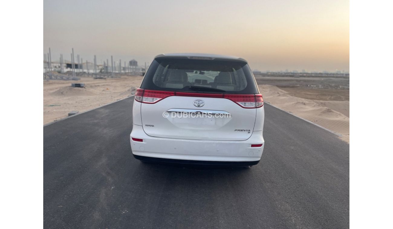Toyota Previa SE Toyota previa 2015 GCC