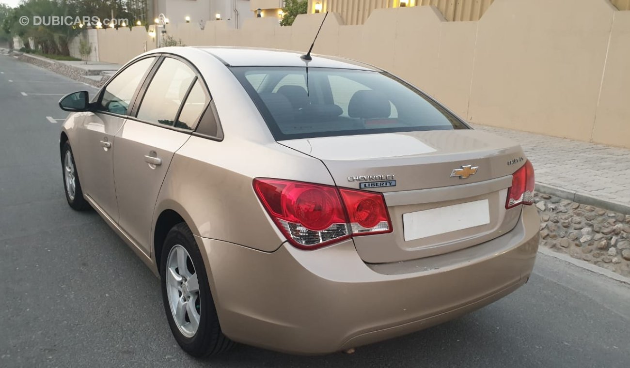 Chevrolet Cruze 2011 *** GCC *** EXCELLENT CONDITION  *** NO SILLY OFFERS ***