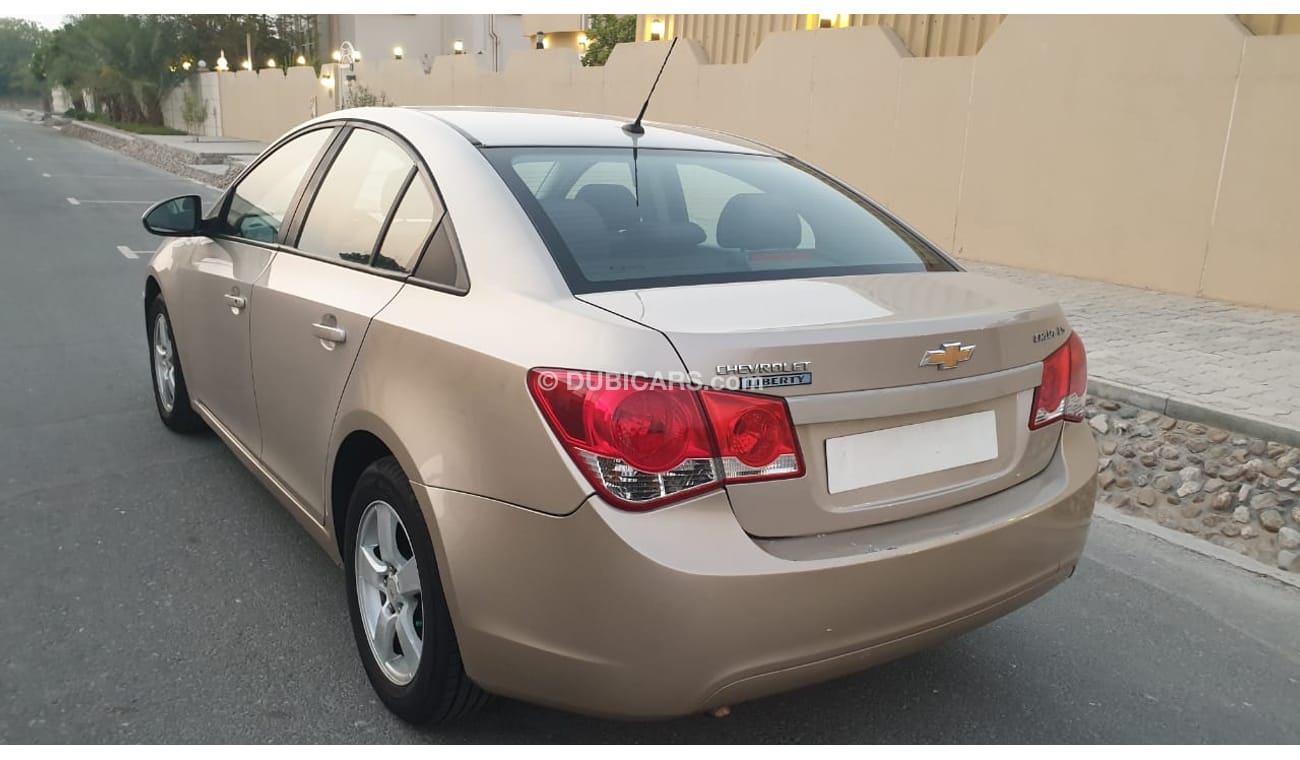 Chevrolet Cruze 2011 *** GCC *** EXCELLENT CONDITION  *** NO SILLY OFFERS ***