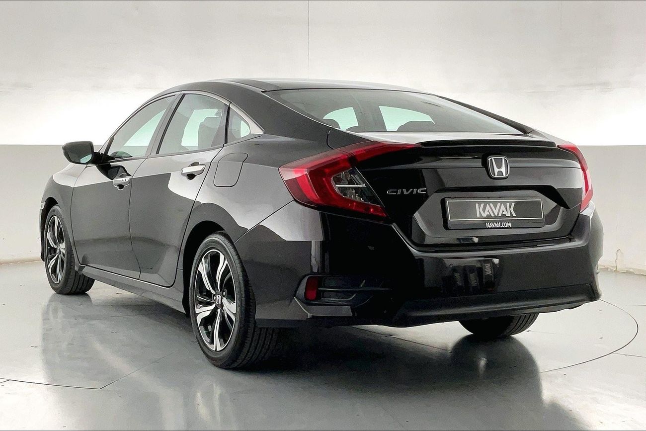 تويوتا لاند كروزر GXR GT | ضمان مجاني لمدة عام | 0 دفعة أولى