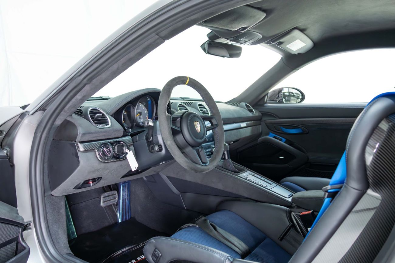 بورش كايمان 718 GT4 RS 4.0L (493 HP) A/T