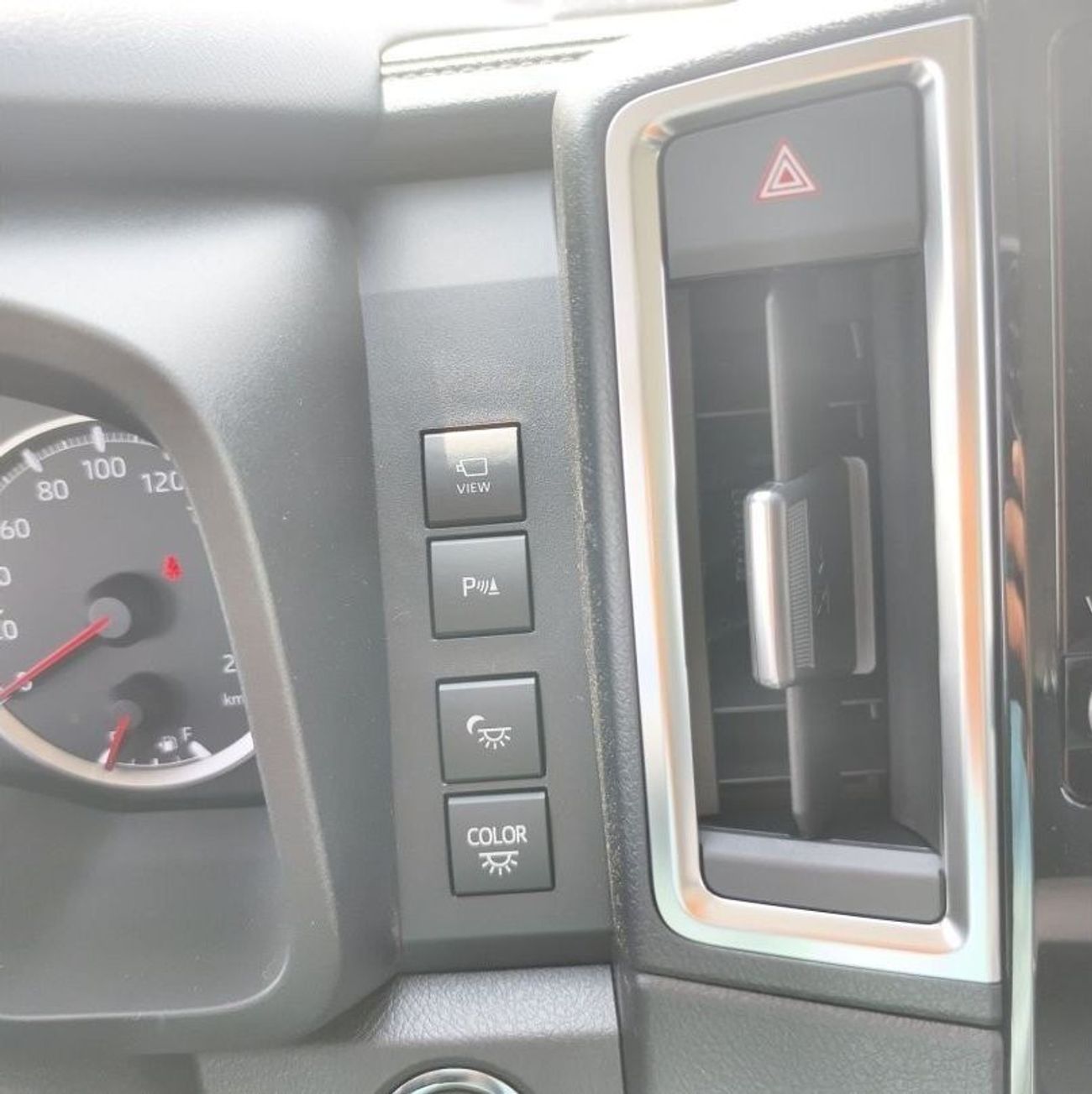 تويوتا جرافينا 2024 Toyota Granvia 3.5L 6 seater