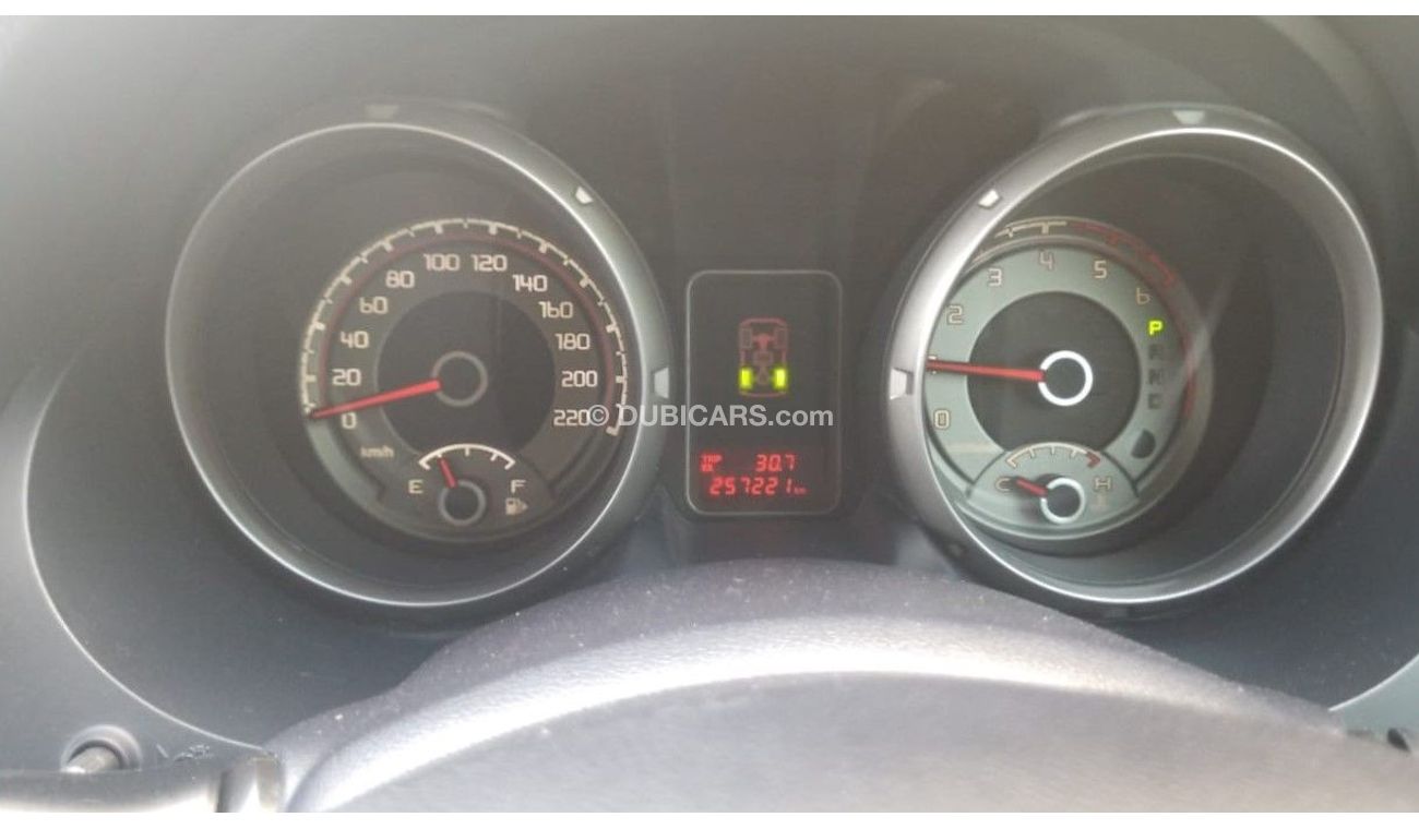 Mitsubishi Pajero MITSUBISHI PAJERO RIGHT HAND DRIVE (PM 882)