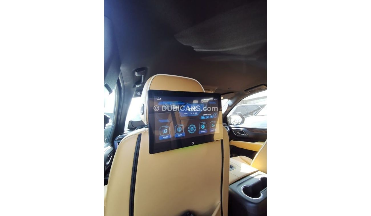 Chevrolet Suburban Chevrolet LT Suburban - 2023- Black