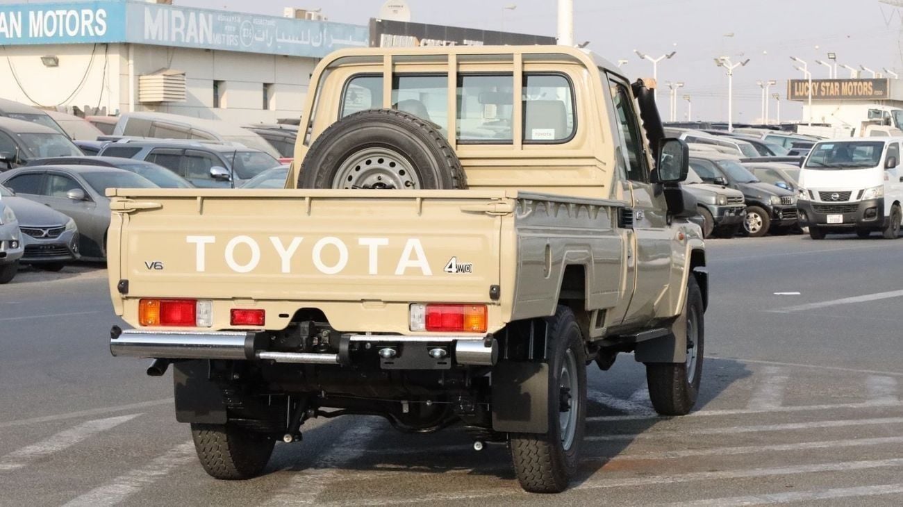 Toyota Land Cruiser Pick Up V Std 4.0L Single Cab Utility 4WD