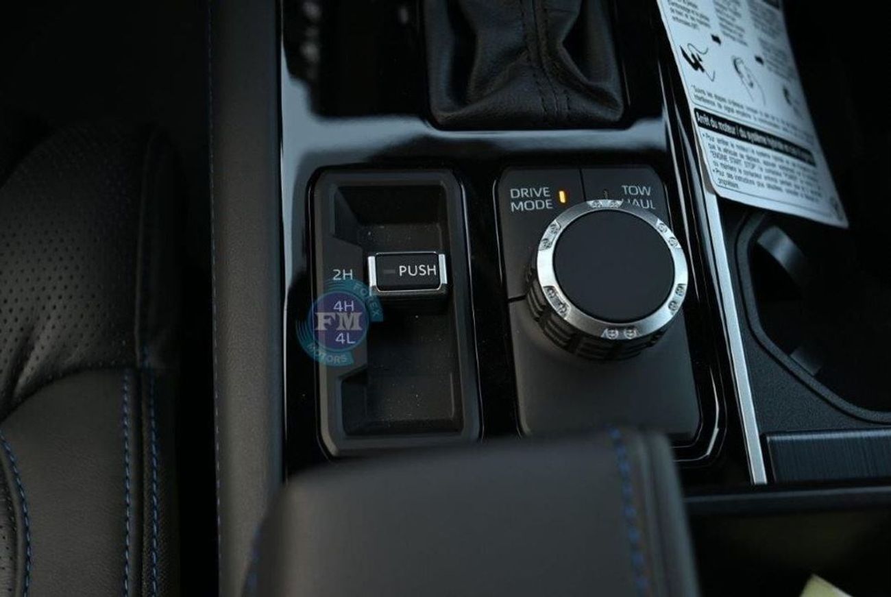 Toyota Sequoia Platinum I Force Hybrid V6 3.5L 4WD 7-Seater Automatic