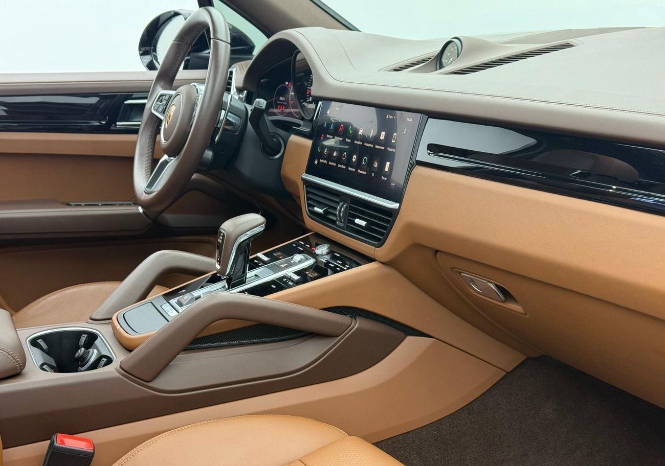 Porsche Cayenne 2023 Porsche Cayenne, Warranty, Full Porsche Service History, Low Km, Fully Loaded, GCC