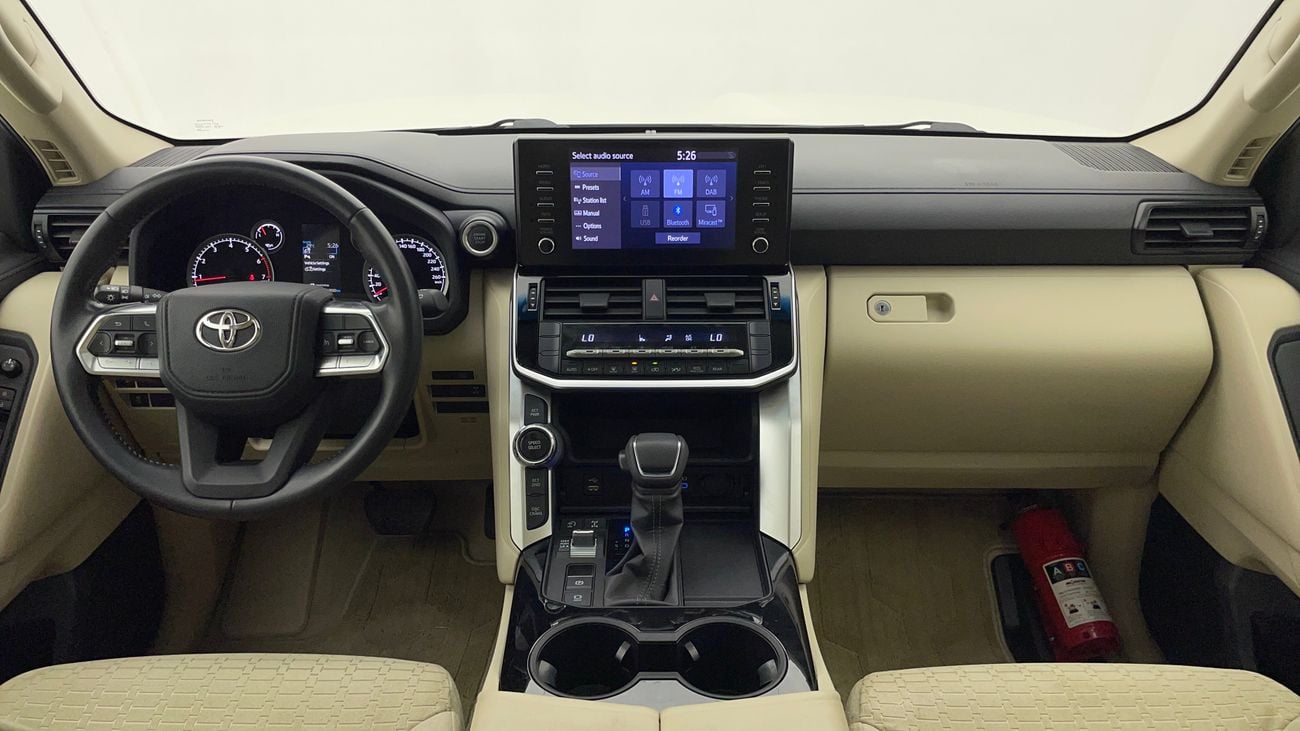 تويوتا لاند كروزر EXR 4 | بدون دفعة مقدمة | اختبار القيادة في المنزل