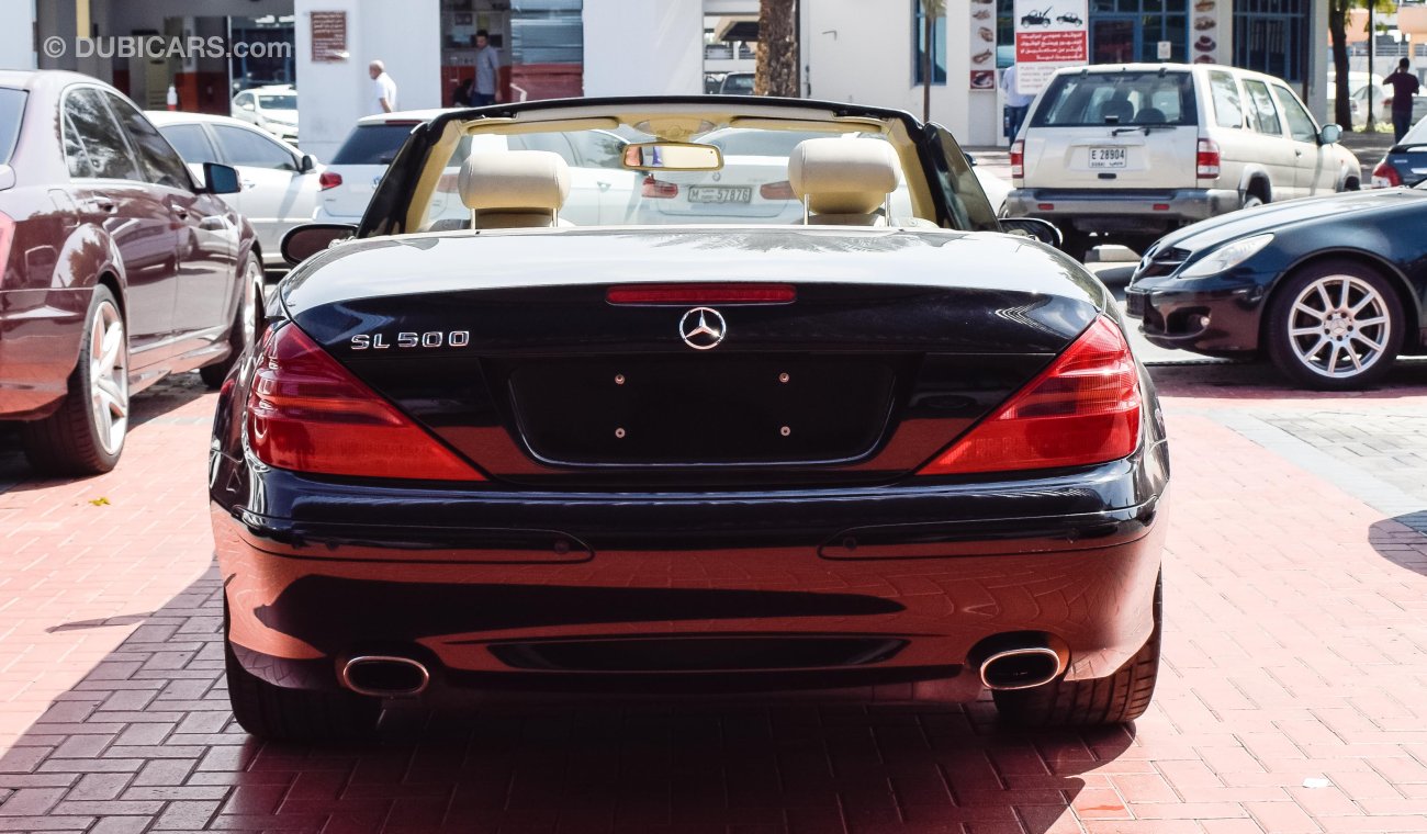 Mercedes-Benz SL 350 With SL 500 Badge