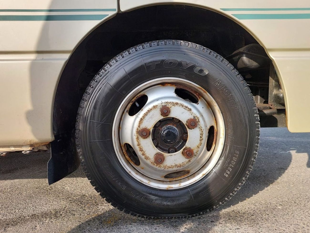 Nissan Civilian (RAMADAN OFFER) NISSAN CIVILIAN BUS RHD 1997 MODEL 4.2 L DIESEL AUTOMATIC(PM00785)