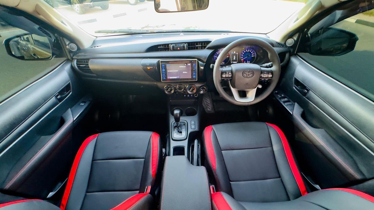 Toyota Hilux MODIFIED TO ROCCO | 2.8L DIESEL ENGINE | BOOT COVER | RHD