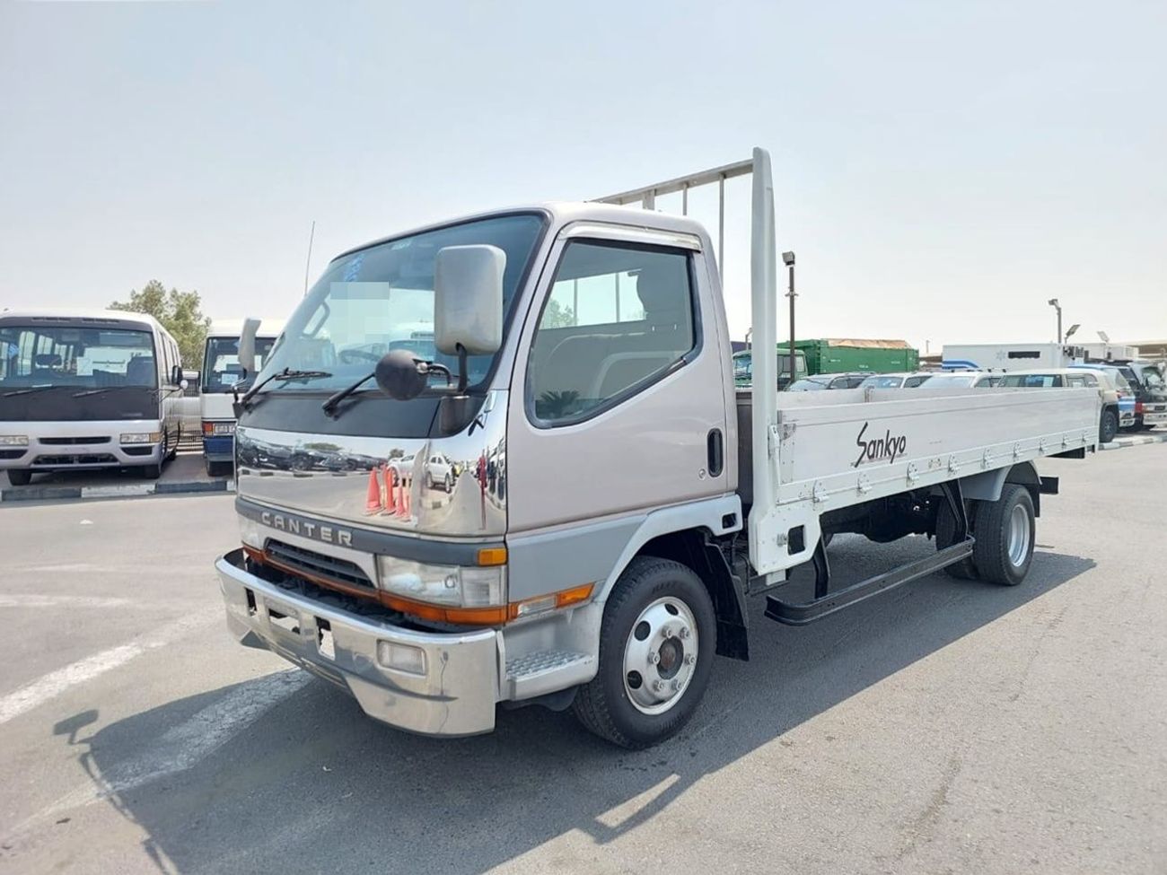 Mitsubishi Fuso Canter MITSUBISHI CANTER ALUMINIUM BODY TRUCK RHD 1995 MODEL 4.5 L DIESEL MANUAL(PM20023)