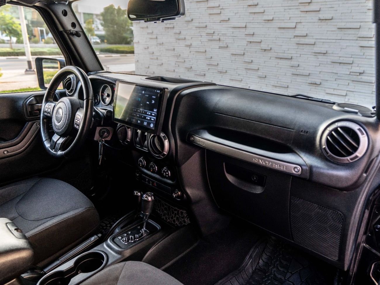 جيب رانجلر Sport 3.6L A/T (4 Seater)