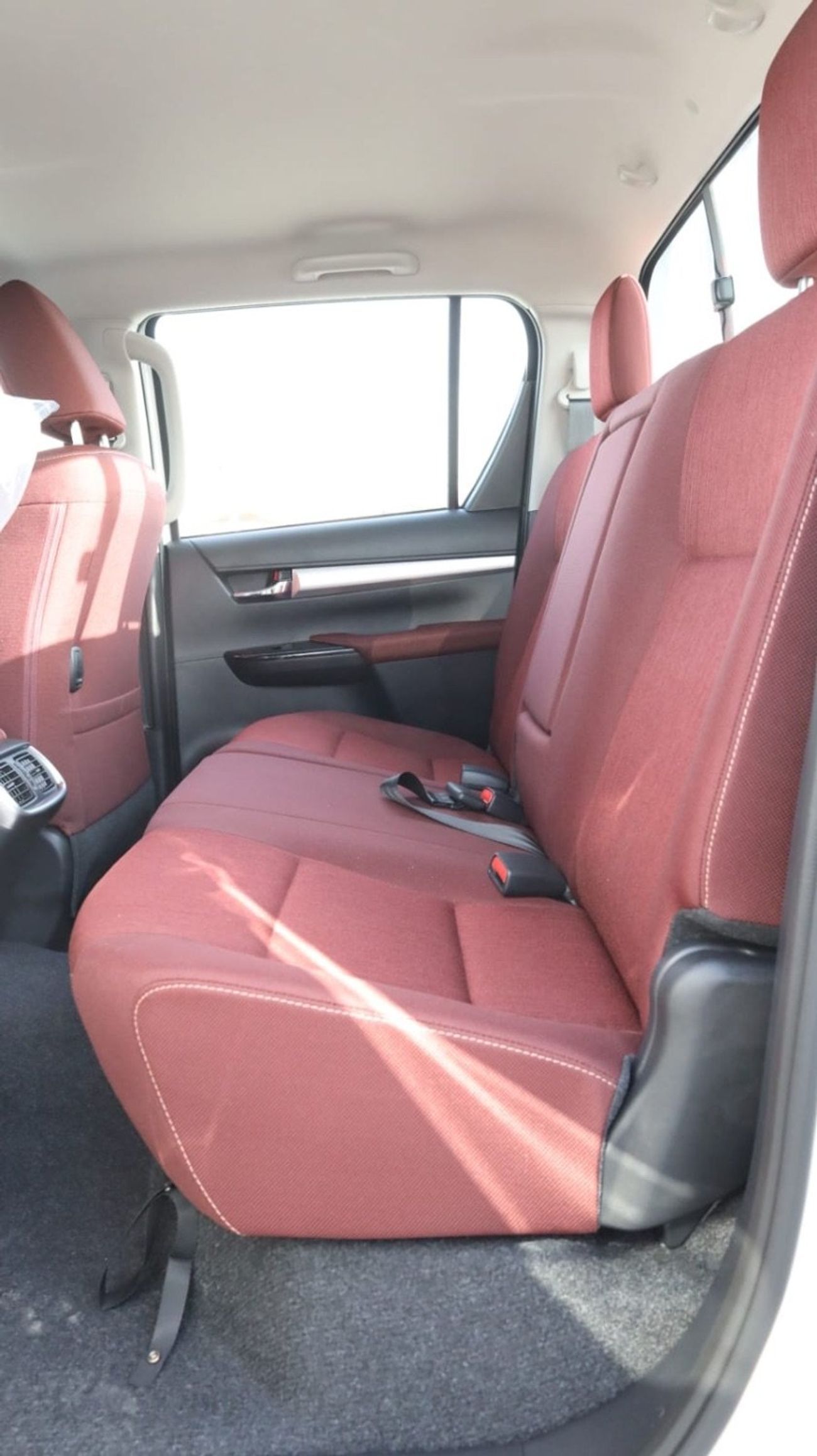 Toyota Hilux Toyota Hilux 2.7L AT D/C