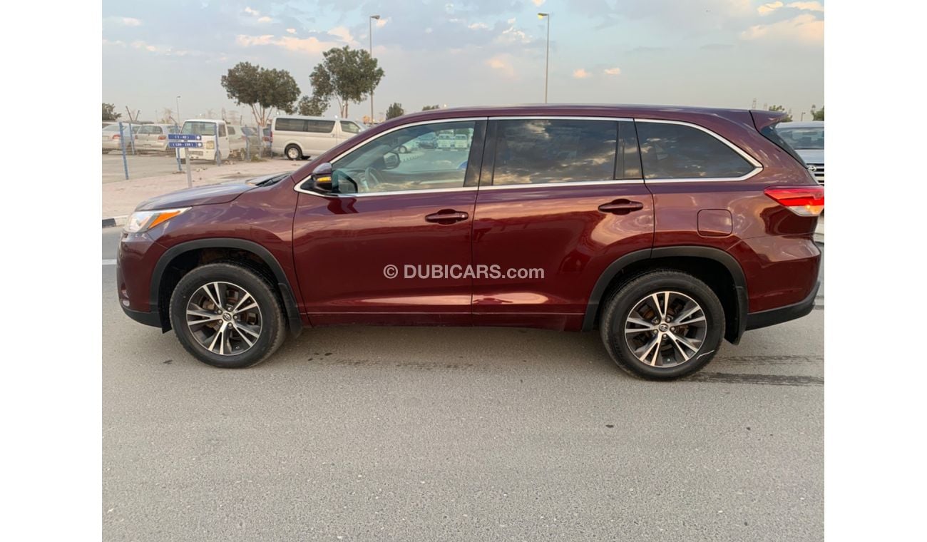 Toyota Highlander LE 4WD AND ECO 3.5L V6 2018 AMERICAN SPECIFICATION