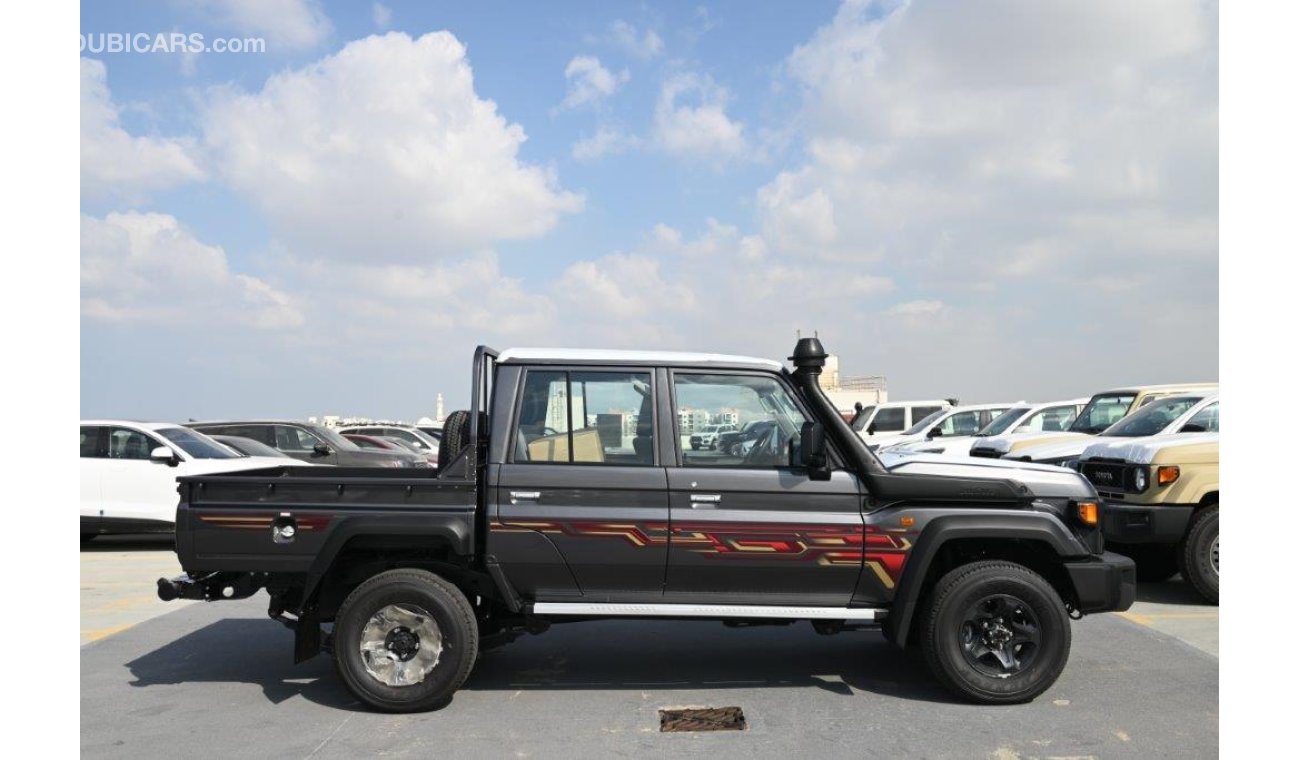 تويوتا لاند كروزر بيك آب Double Cab V8 4.5L 4WD Manual Transmission