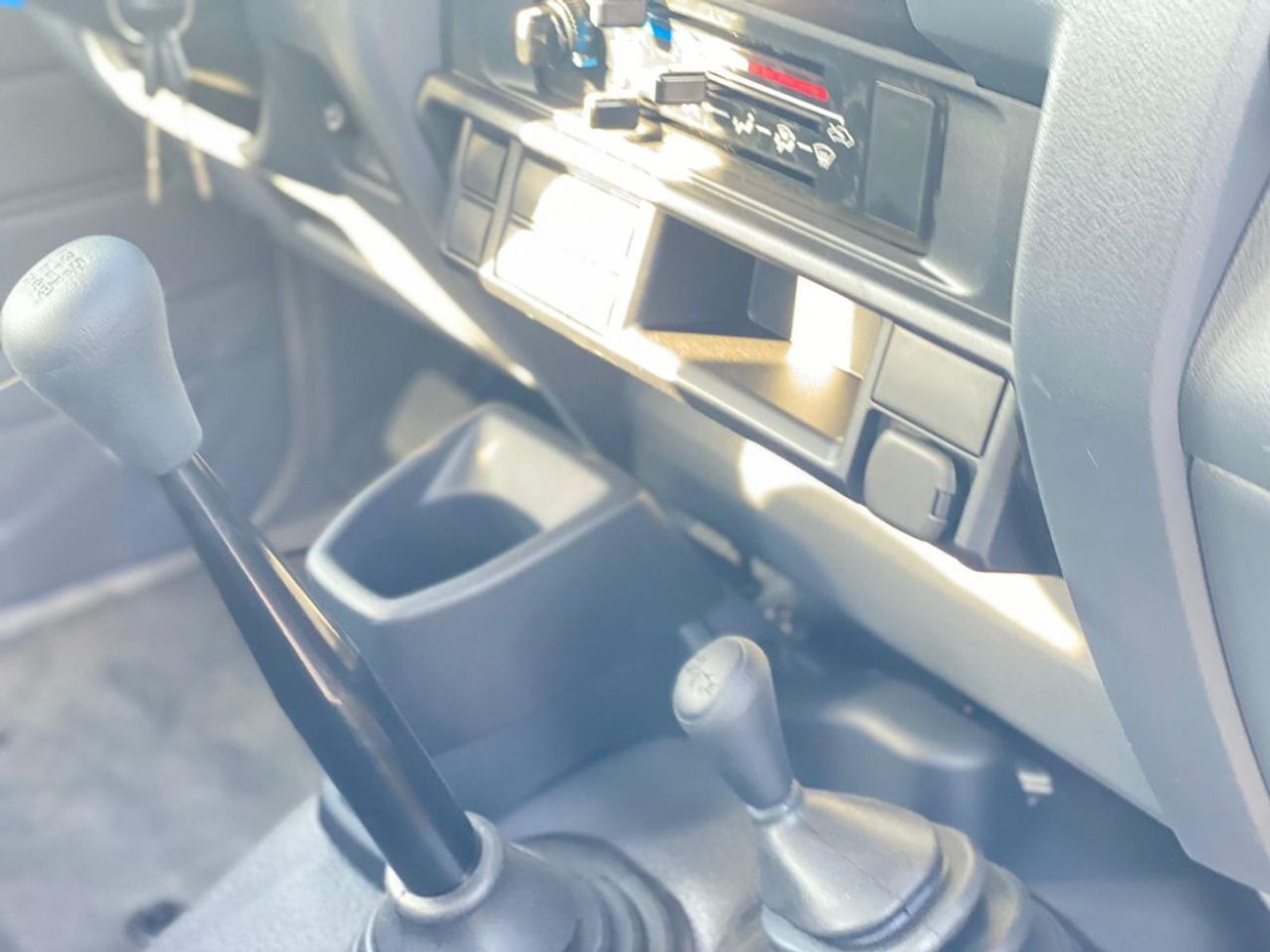 تويوتا لاند كروزر بيك آب 4.2  Diesel Double Cabin  brand New