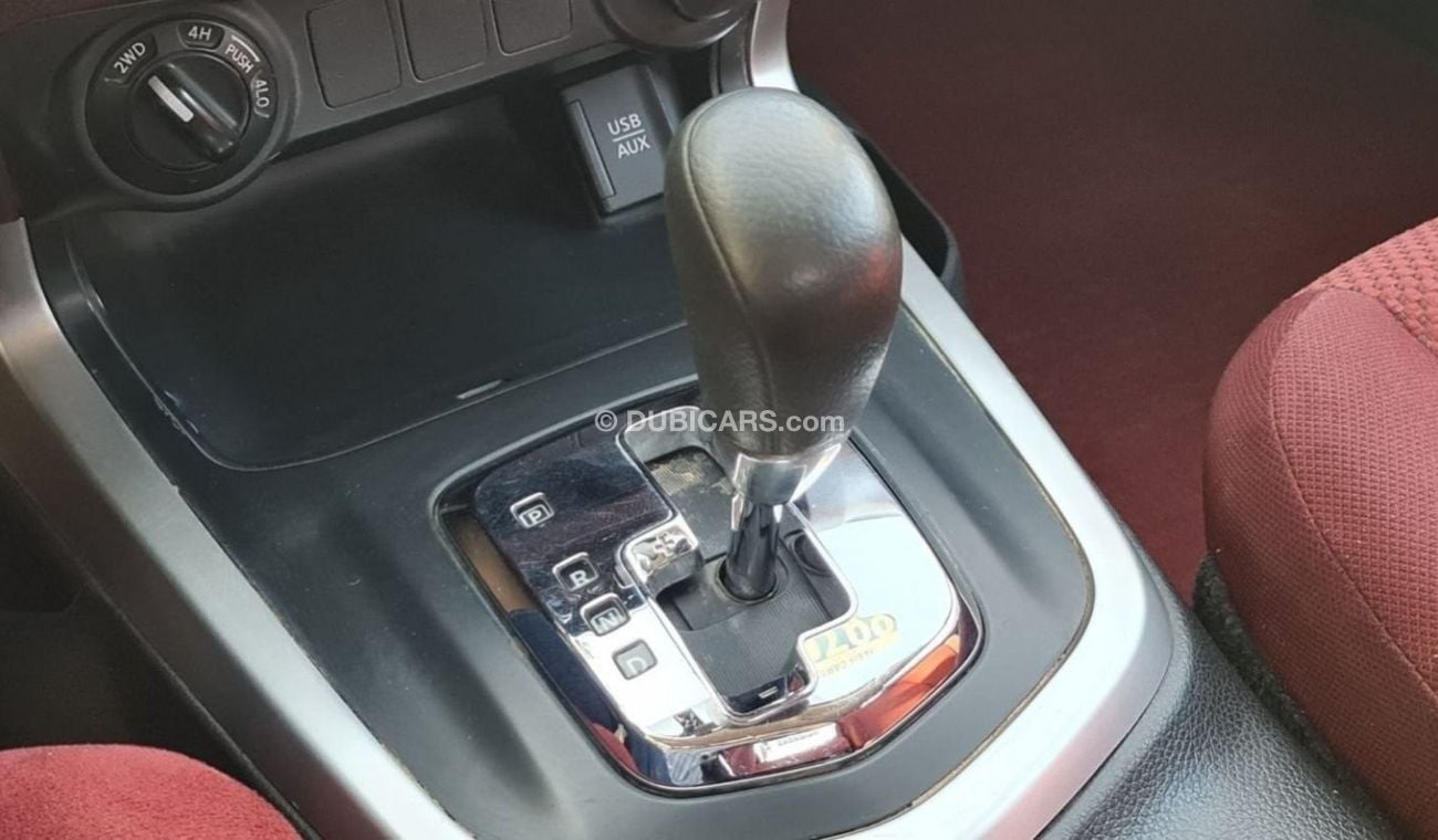 Nissan Navara Std SE 4x4 2017  Automatic GCC Perfect Condition